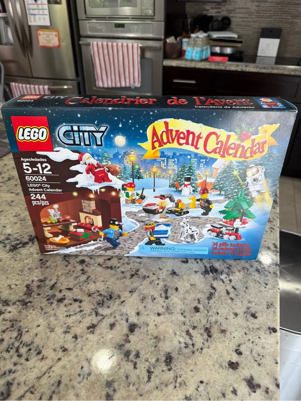 LEGO City Advent Calendar 60024 Retired 2013 NIB Sealed